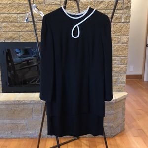 Liz Claiborne sz 14 ladies knee length black tiered dress with peek a boo neck